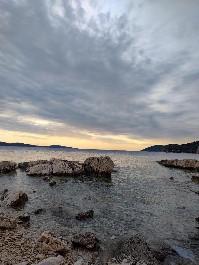 Udobna Soba Za Dvoje Hotel Hvar Town Buitenkant foto